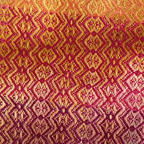 Crimson Gold Cowl - Image 5